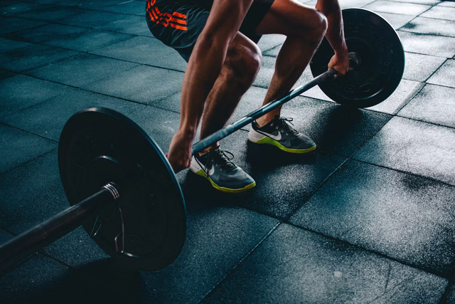 10 Science-Backed Tips to Build Muscle Faster Naturally
